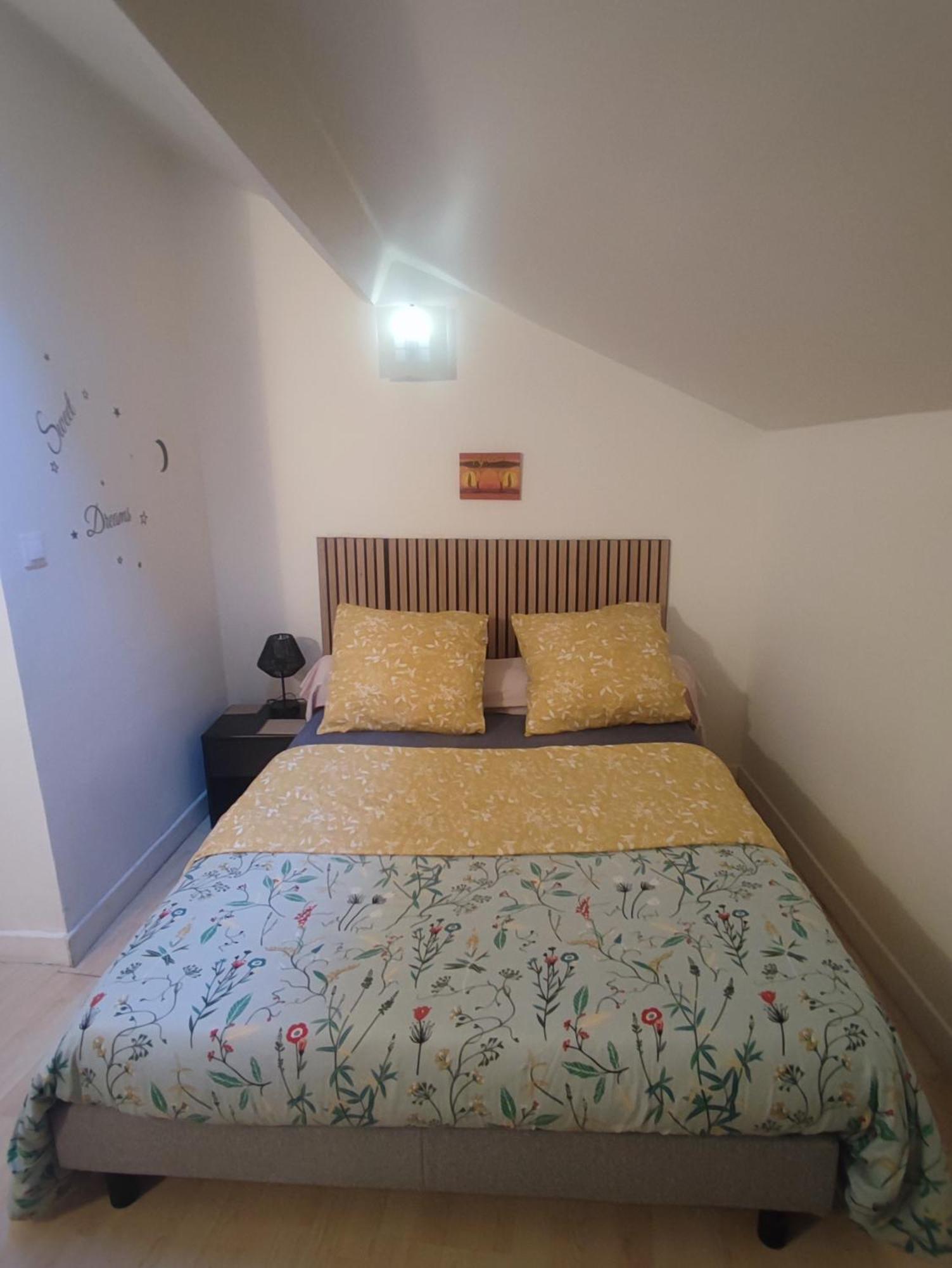 Le Calme Apartamento Bourges Exterior foto
